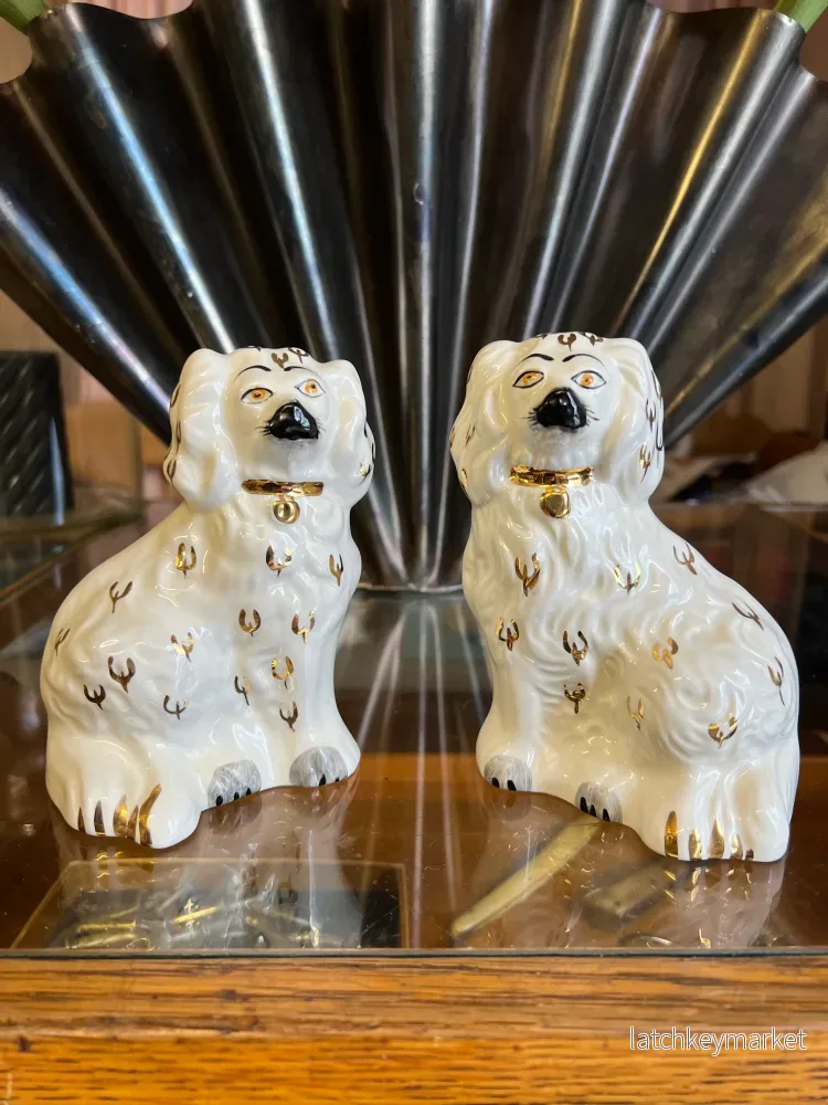 FIGURINER ”Engelska Hundar” 1 par porslin, Beswick, England