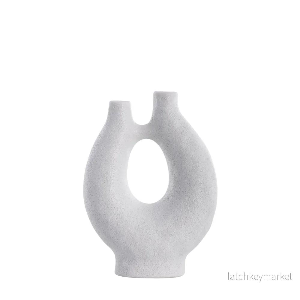 Ayla vas H30 cm. vit keramik Ayla vas H30 cm. vit keramik