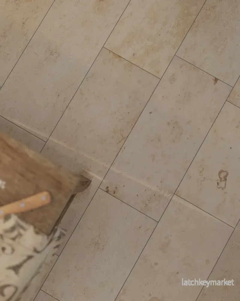 Jurakalksten Slipad Beige Materialprov - Bild 2