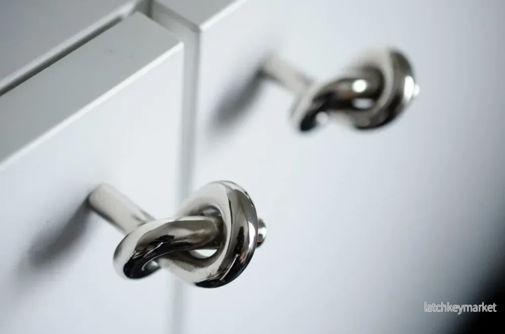 Knot 35 – borstad eller polerad nickel Knot 35 – borstad eller polerad nickel