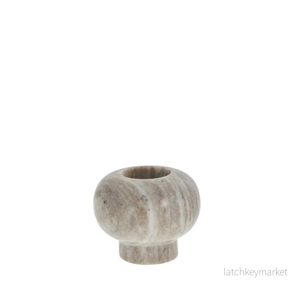 Elina ljushållare Ø9 cm. mørk sand marmor Elina ljushållare Ø9 cm. mørk sand marmor