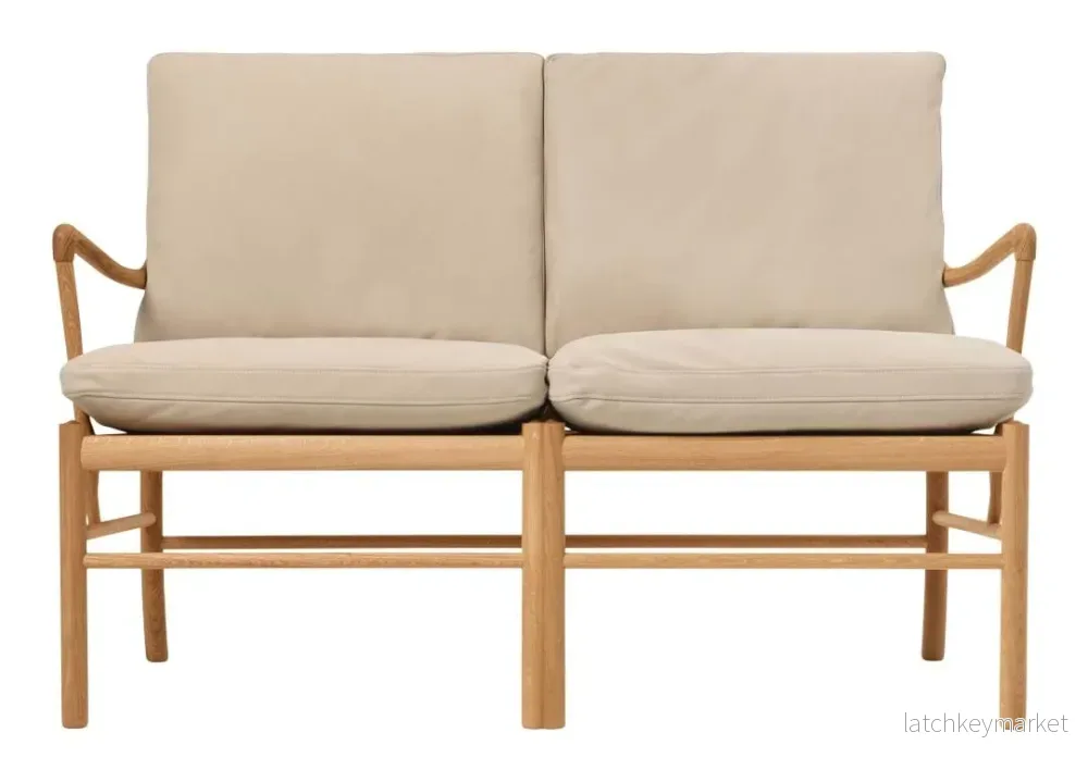 OW149-2 Colonial Soffa