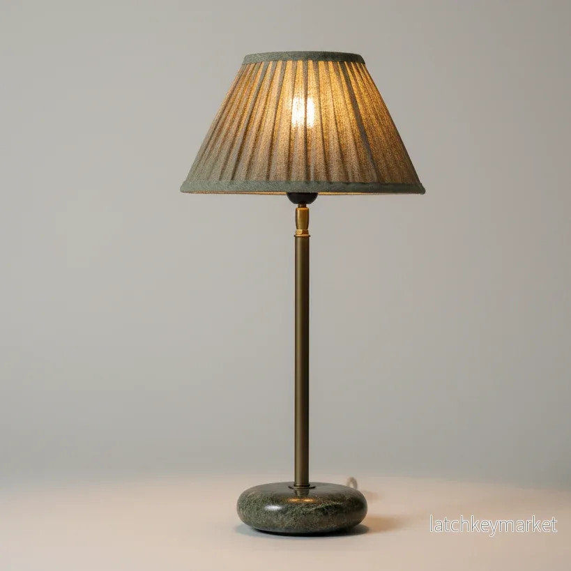 Lampfot Eris Marmor Antikmässing H42 cm
