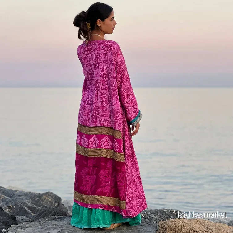 Reversible long kimonos. Recycled silk kimono.