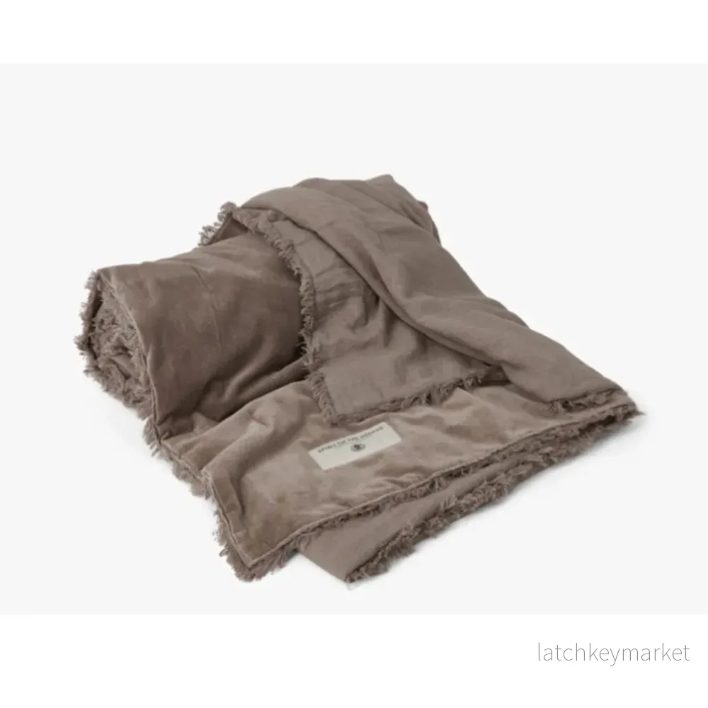 ÖVERKAST – Ash Brown
