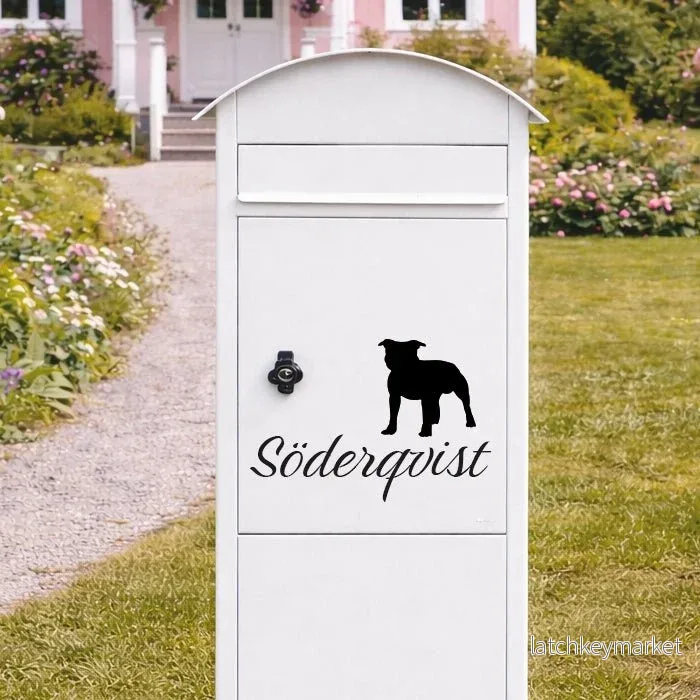 Brevlådesticker med namn och hund 2 Brevlådesticker med namn och hund 2