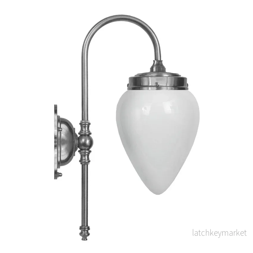 Badrumslampa vägg förnicklad mässing Blomberg Badrumslampa vägg förnicklad mässing Blomberg