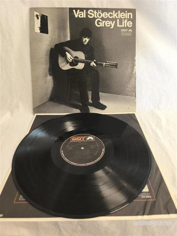 Val Stöecklein – Grey Life(Dot Records), LP