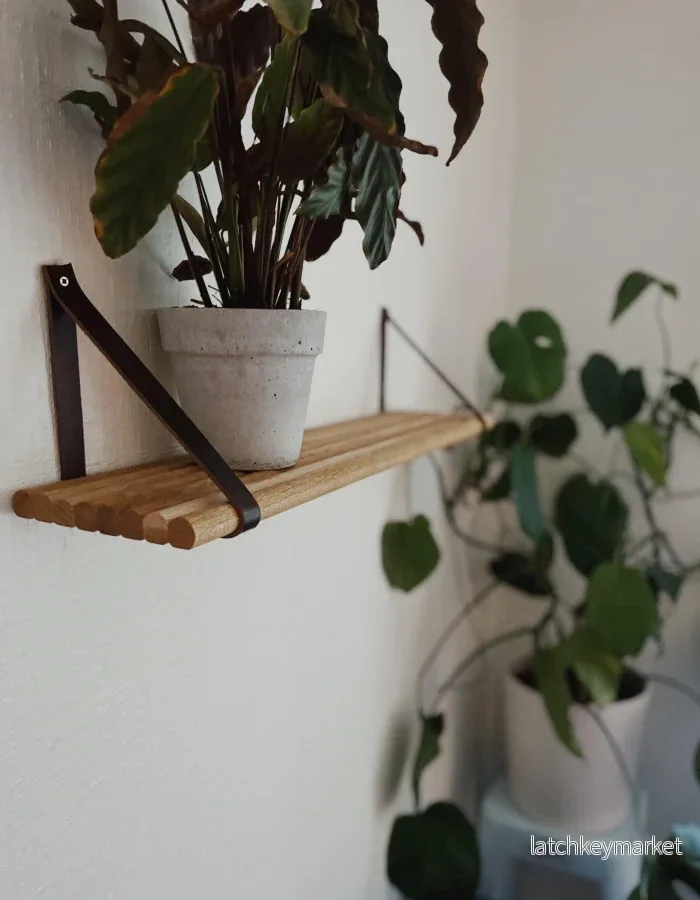 Vägghylla K52 | Dansk Design | Tillverkad för hand