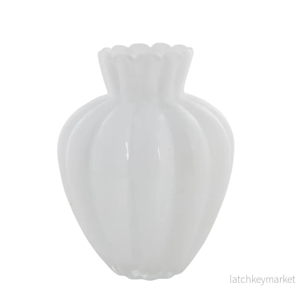 Verity vas H28 cm. vit glas Verity vas H28 cm. vit glas