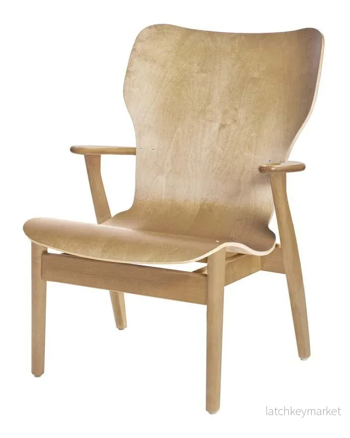 Domus Lounge Chair