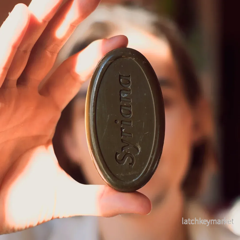 Aleppo Soap Scented with Black Musk - Bild 3