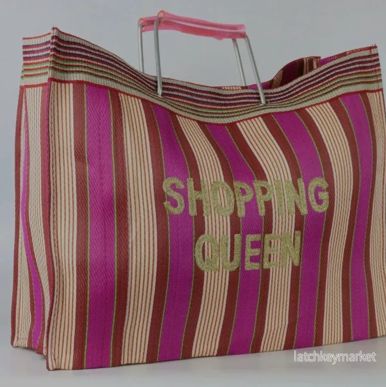 Shopper - "Shopping Queen"