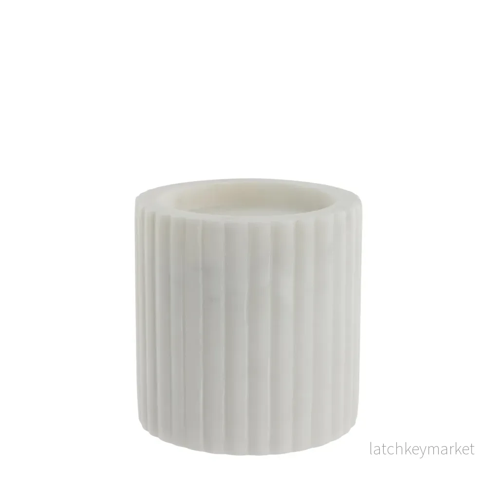 Eliana ljushållare H10 cm. vit marmor Eliana ljushållare H10 cm. vit marmor