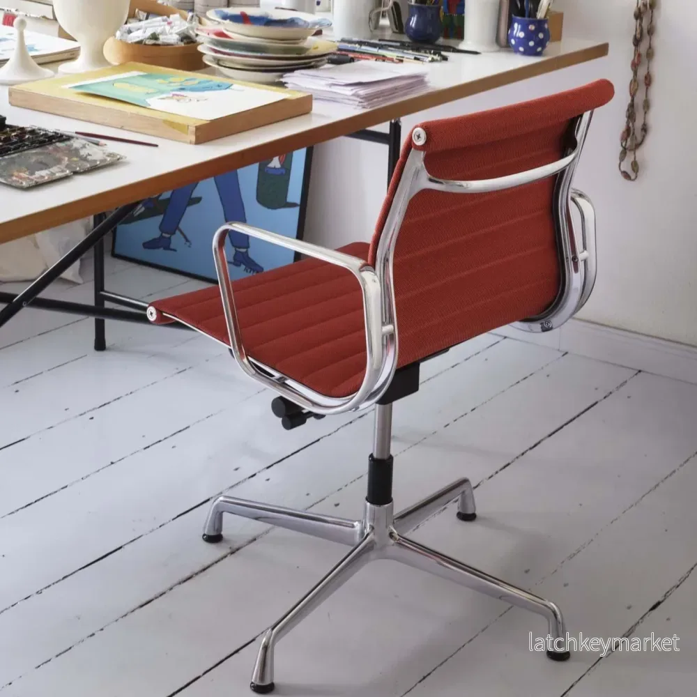 Aluminium Chair EA 132 - Bild 3