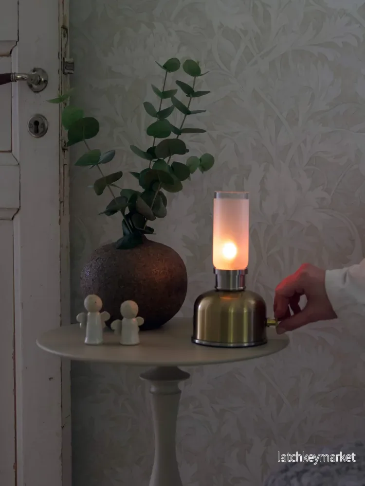Bordslampa Uppladdningsbar Frida - Bild 2