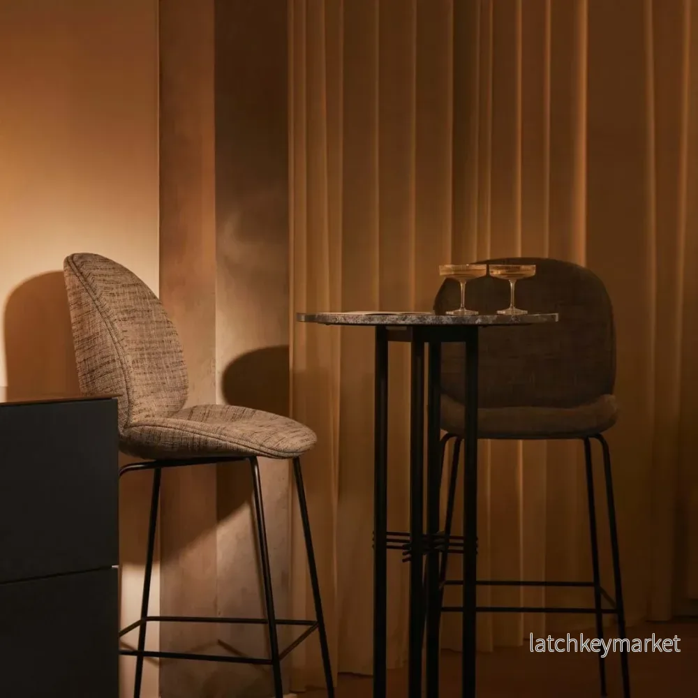Beetle Bar Chair 75 cm Fully Upholstered Brass Semi Matt Base - Bild 2