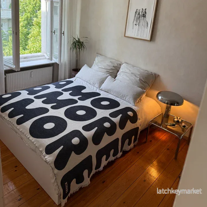 Klekks No. 11 Amore Black Cotton Blanket - Bild 2