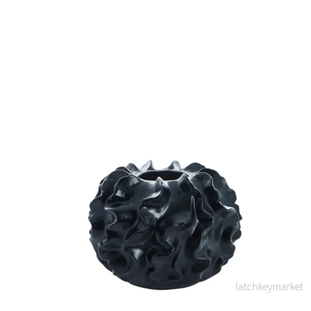 Sannia vas H20,5 cm. svart keramik Sannia vas H20,5 cm. svart keramik