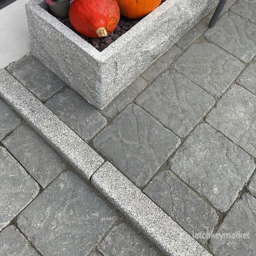 Visby Struktur Kvadrat Grafit 210x210x50