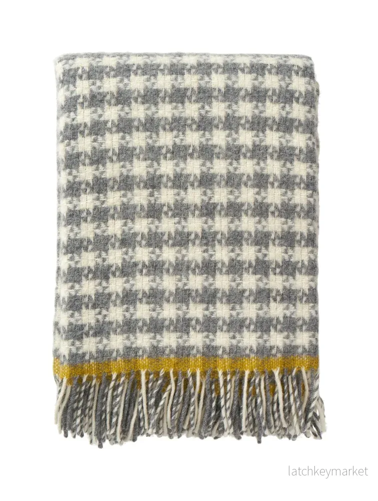 Dogtooth - Bild 3
