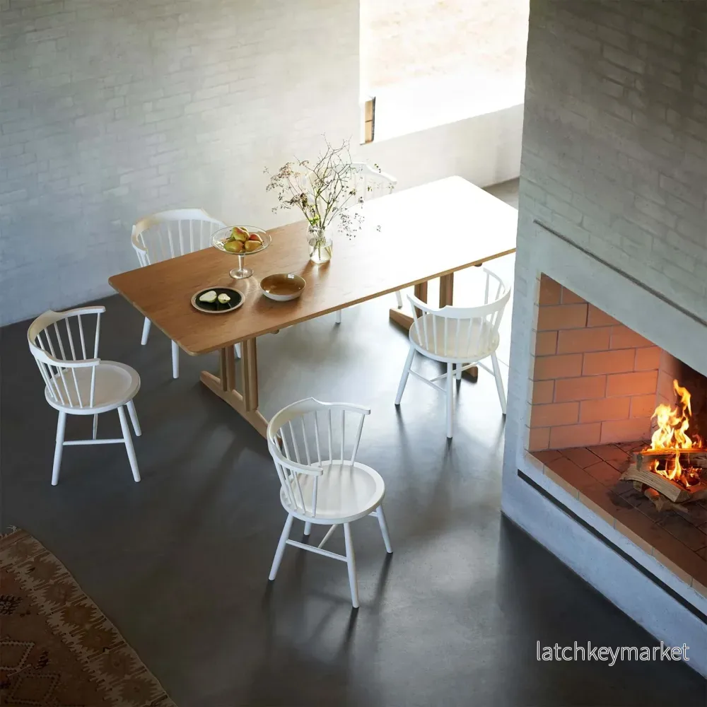 J18 Chair - Bild 3