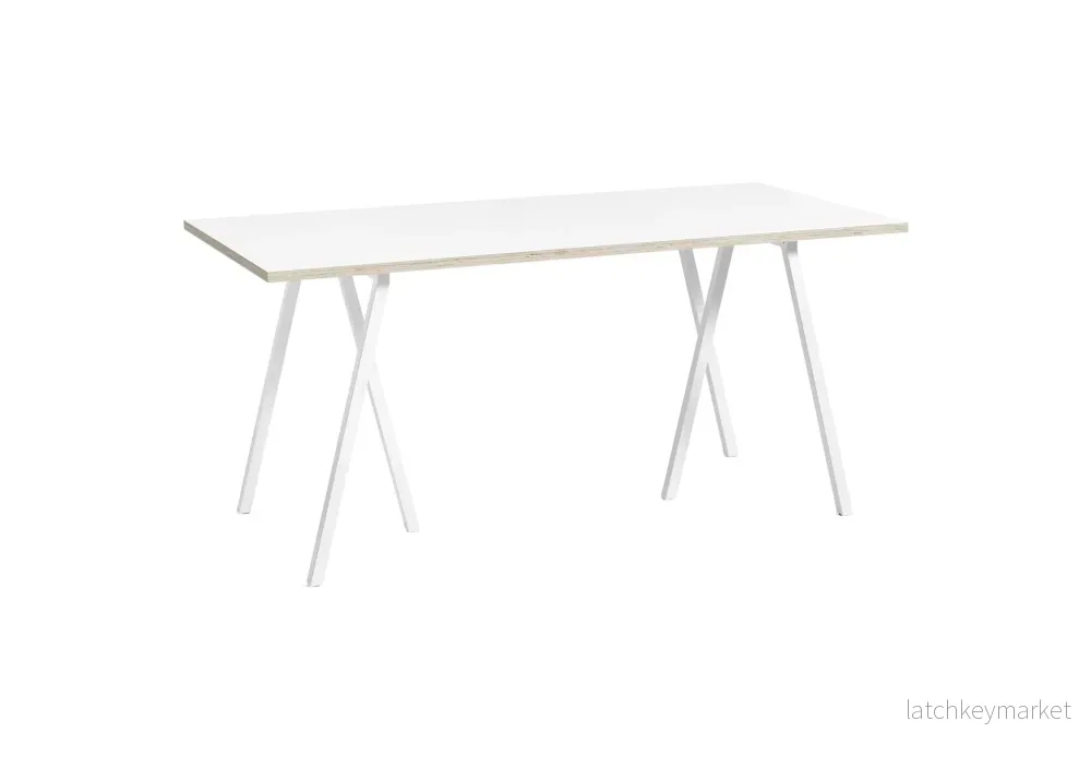 Loop Stand Table 160 cm