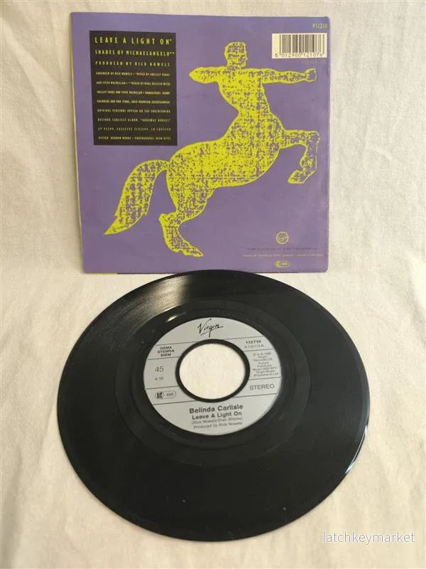 Belinda Carlisle – Leave a Light On (7”) i VG + pen‑markeringar - Bild 3