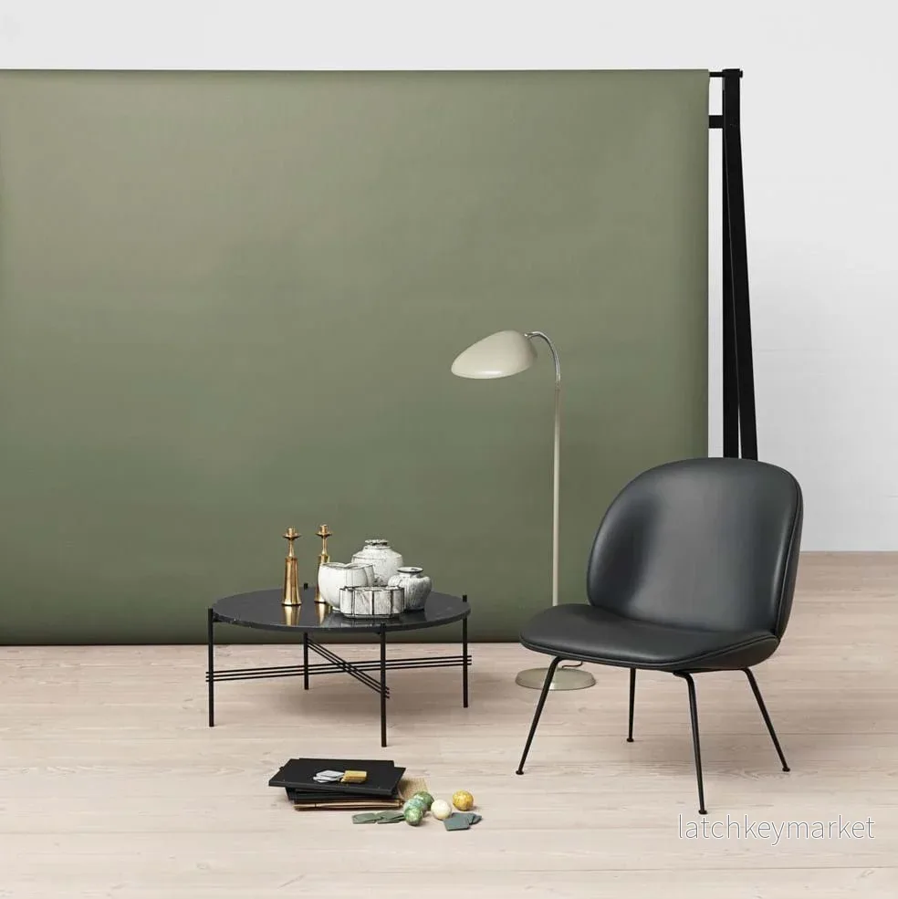 Beetle Lounge Chair Conic Base Brass Semi Matt - Bild 3