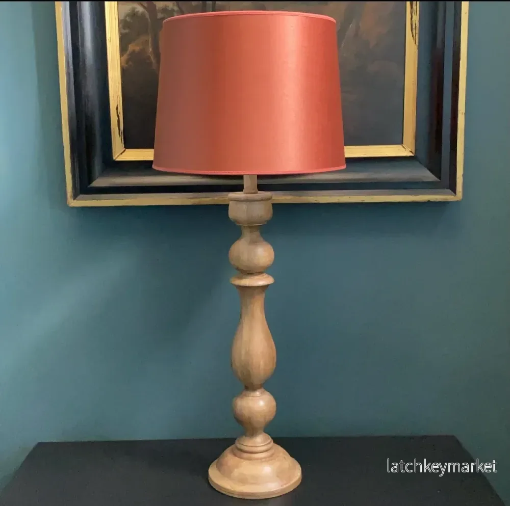 Lampfot, Mango