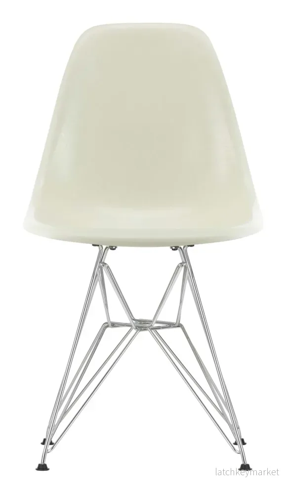 Eames Fiberglass Chair DSR Chrome
