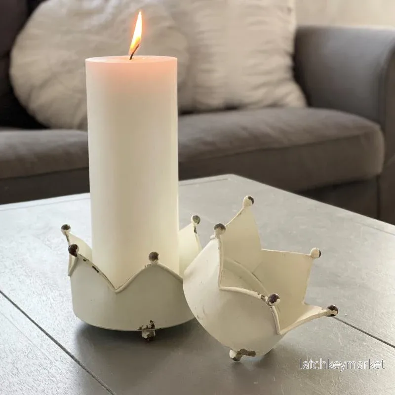 Ljusstake Ljushållare Krona Järn H7 / Ø13 cm antik creme 2-pack REA Ljusstake Ljushållare Krona Järn H7 / Ø13 cm antik creme 2-pack REA