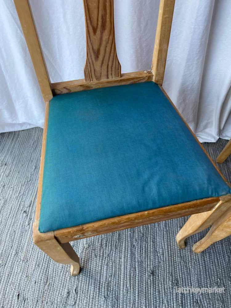 Två vackra äldre stolar - Bild 3