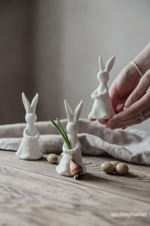 Majas Bunny med hållare för ev blomma – Majas Cottage Majas Bunny med hållare för ev blomma – Majas Cottage