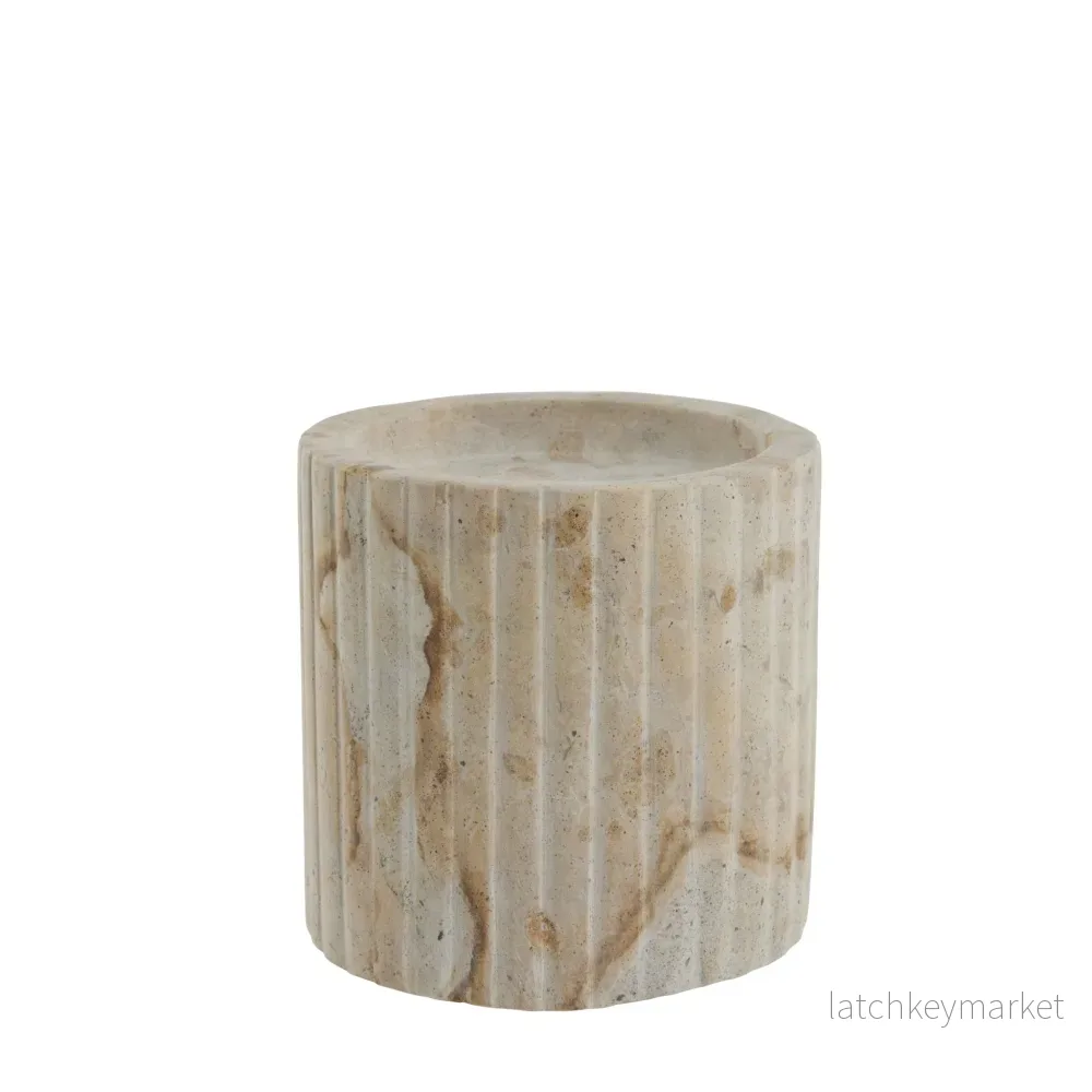 Eliana ljushållare H10 cm. sand marmor Eliana ljushållare H10 cm. sand marmor