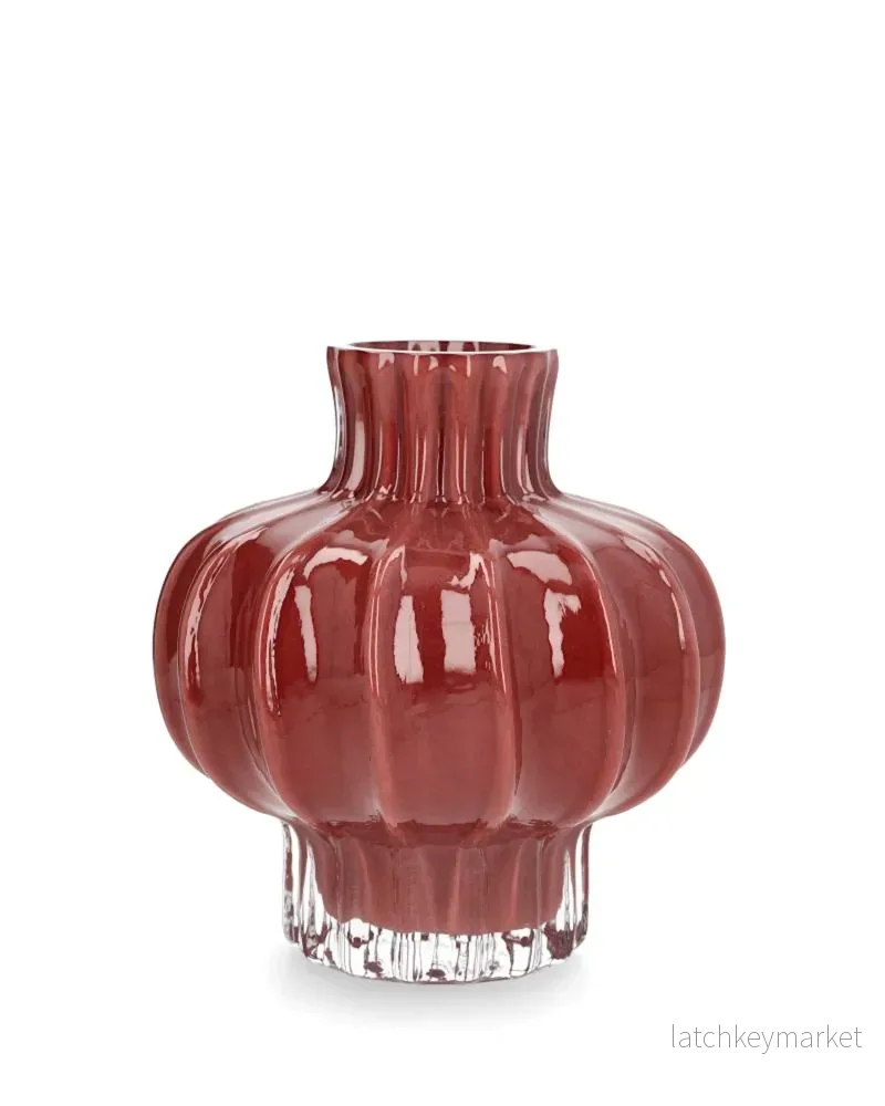 Dekorativ Vas Ellinor Cranberry 22 cm Dekorativ Vas Ellinor Cranberry 22 cm