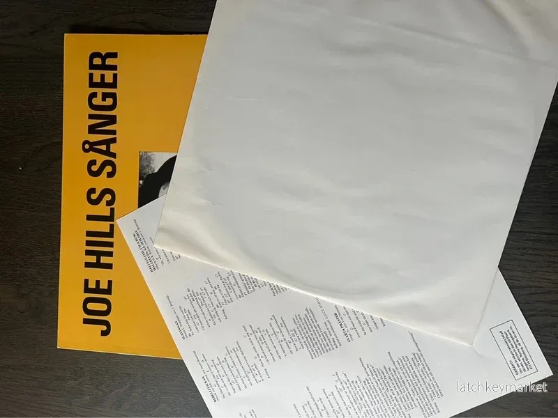 Mora Träsk – Joe Hills sånger – signerad av bandet – LP 1979 - Bild 2