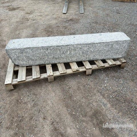Granitstolpe UNIK Bergama Grå Rustik 1700x300x300 Granitstolpe UNIK Bergama Grå Rustik 1700x300x300