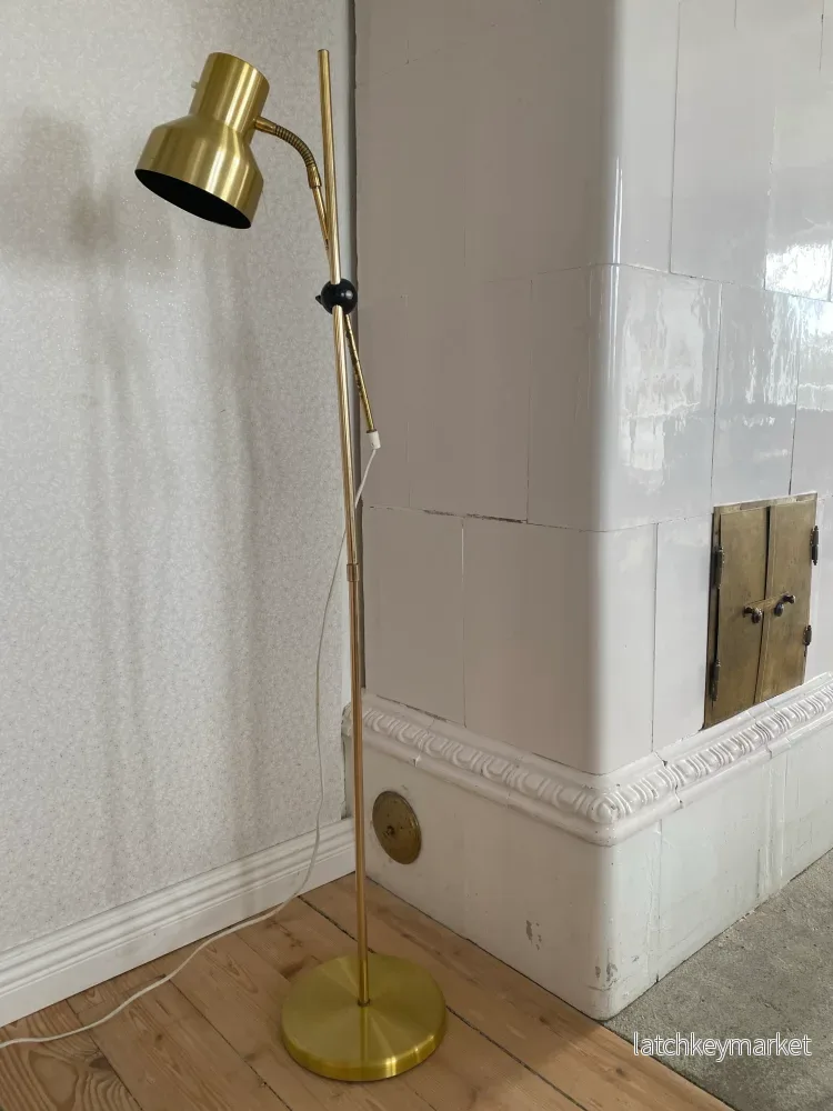 Mässingsgolvlampa