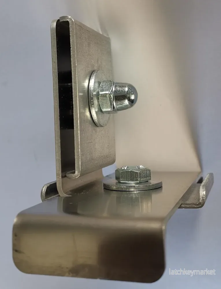 Klämma med staketfäste 5 x 10 cm för dubbelt trådnät, aluminium - Bild 3