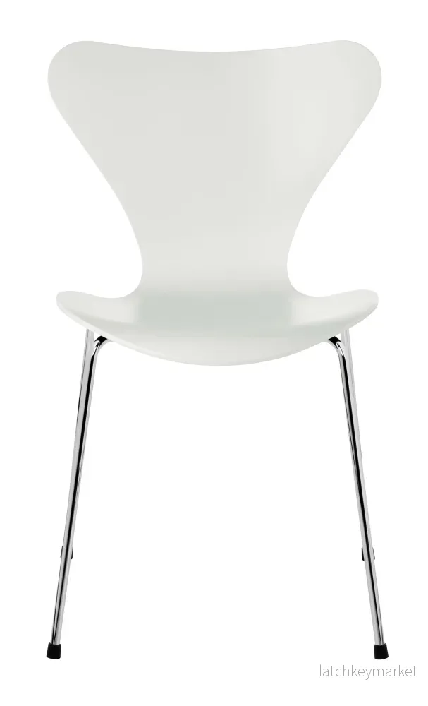 Sjuan 3107 Stol Lackad