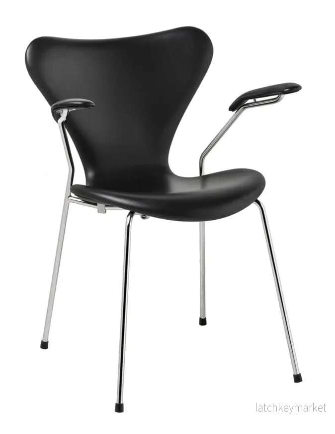 Sjuan 3207 Karmstol Framsidesklädd