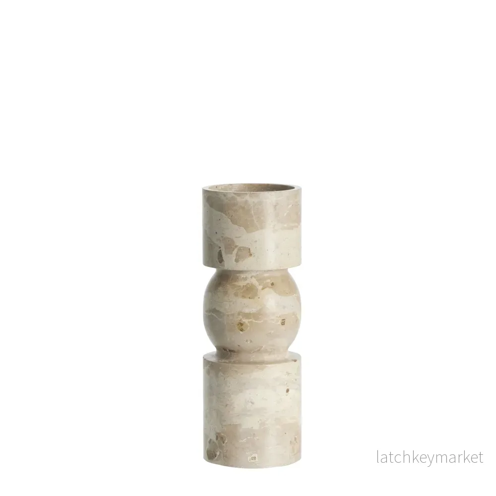 Ellia ljushållare H23 Ø9 cm. sand Ellia ljushållare H23 Ø9 cm. sand