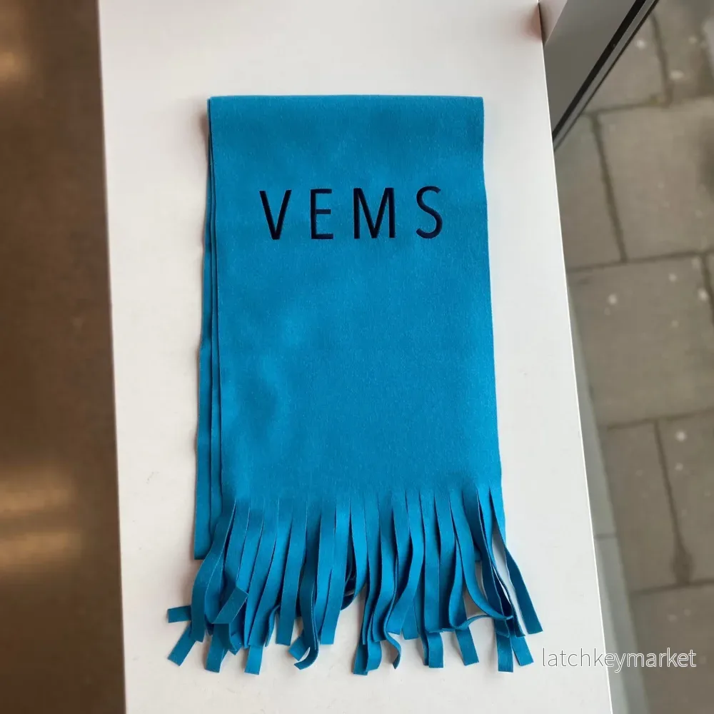 Jonas Bohlin halsduk - Vems - Bild 2