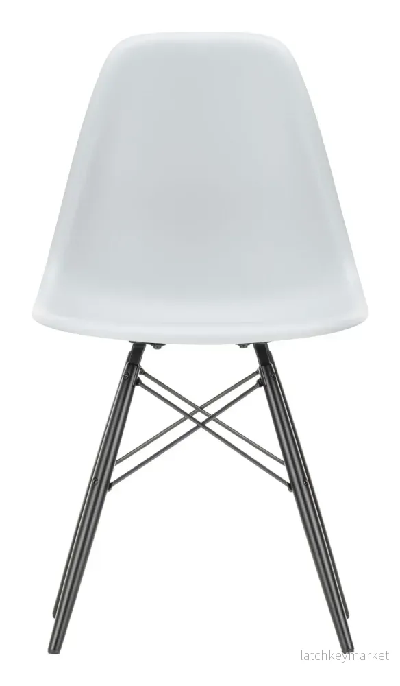 Eames Plastic Side Chair RE DSW - Black Maple