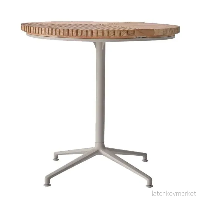 Vipp 717 Open-Air Cafe Table