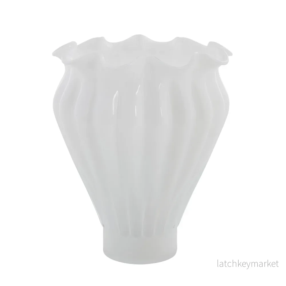 Verinne vas H28,5 cm. vit glas Verinne vas H28,5 cm. vit glas