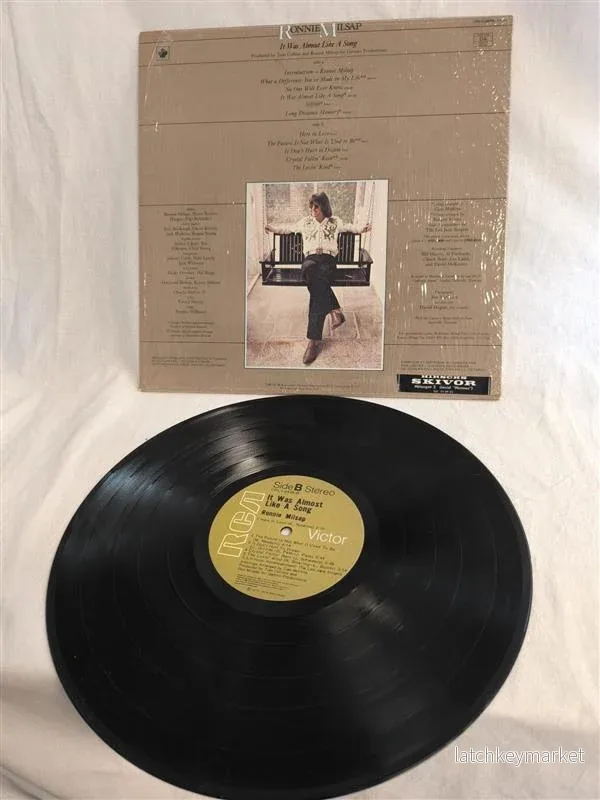 Ronnie Milsap – It Was Almost Like a Song (Vinyl, RCA Victor, 1977) - Bild 2
