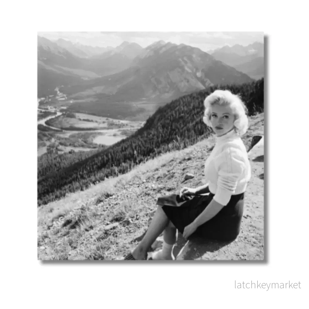 MARILYN MONROE MARILYN MONROE