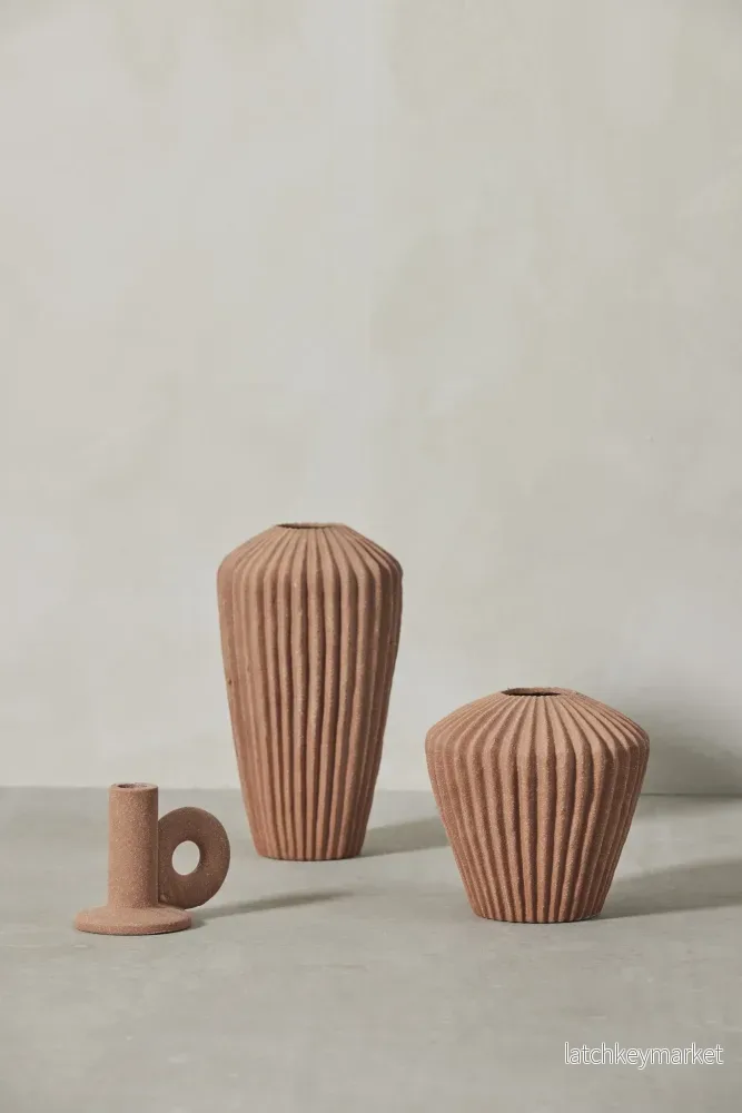 Susia vas H26,5 cm. brun keramik Susia vas H26,5 cm. brun keramik